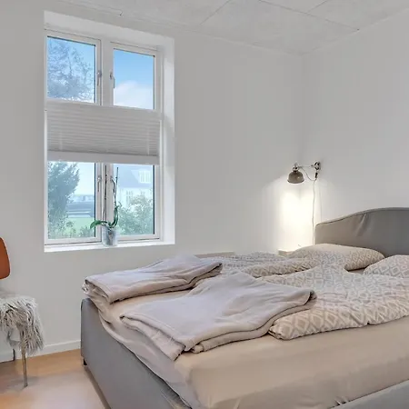 Stunning In Hillerd With Wifi And 2 Bedrooms * 希勒勒